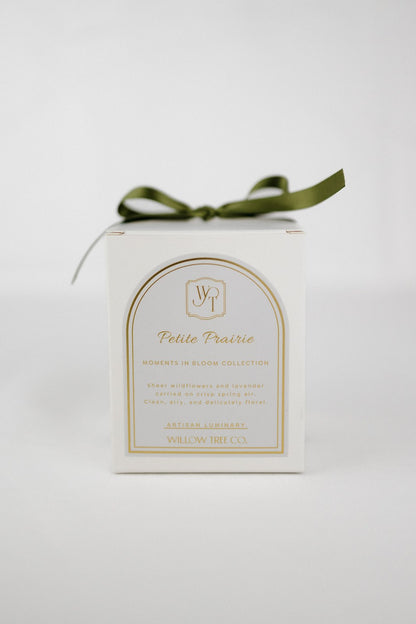 White box with a green bow and 'Petite Prairie' label on a white background